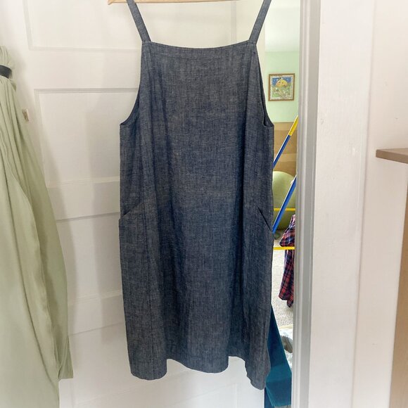 Eileen Fischer Chambray Jumper with big side pockets - Picture 1 of 7